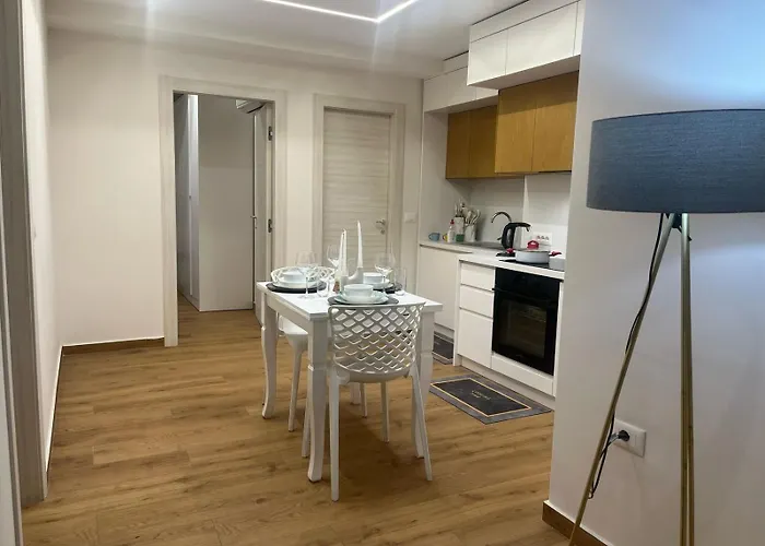 Skyline Serenity 2 Apartment *